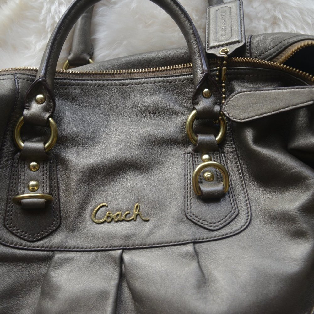 Coach purse - Picture 5 of 6